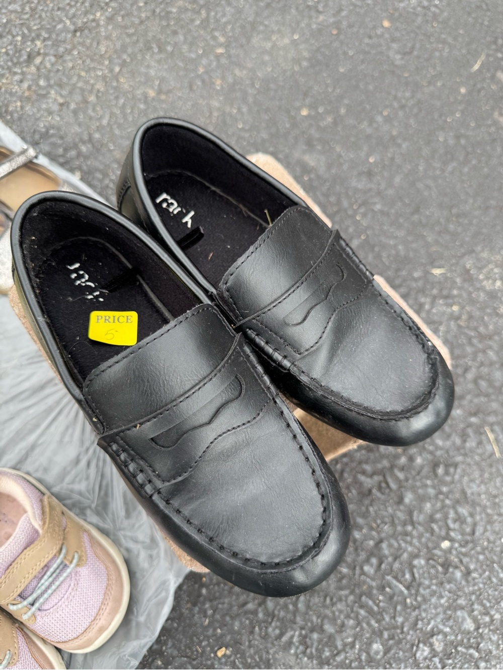 Nordstrom Rack  kids shoes size 2